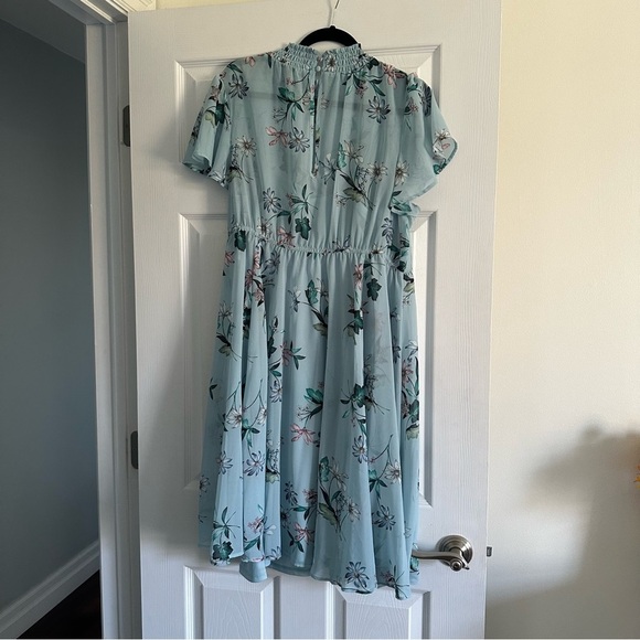 Size 1X Torrid Mini Chiffon Blue Floral High Neck Smocked Dress - Picture 7 of 9